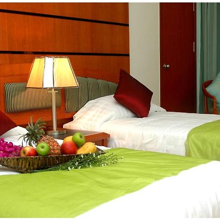 Oriental Crystal Hotel Kajang Extérieur photo