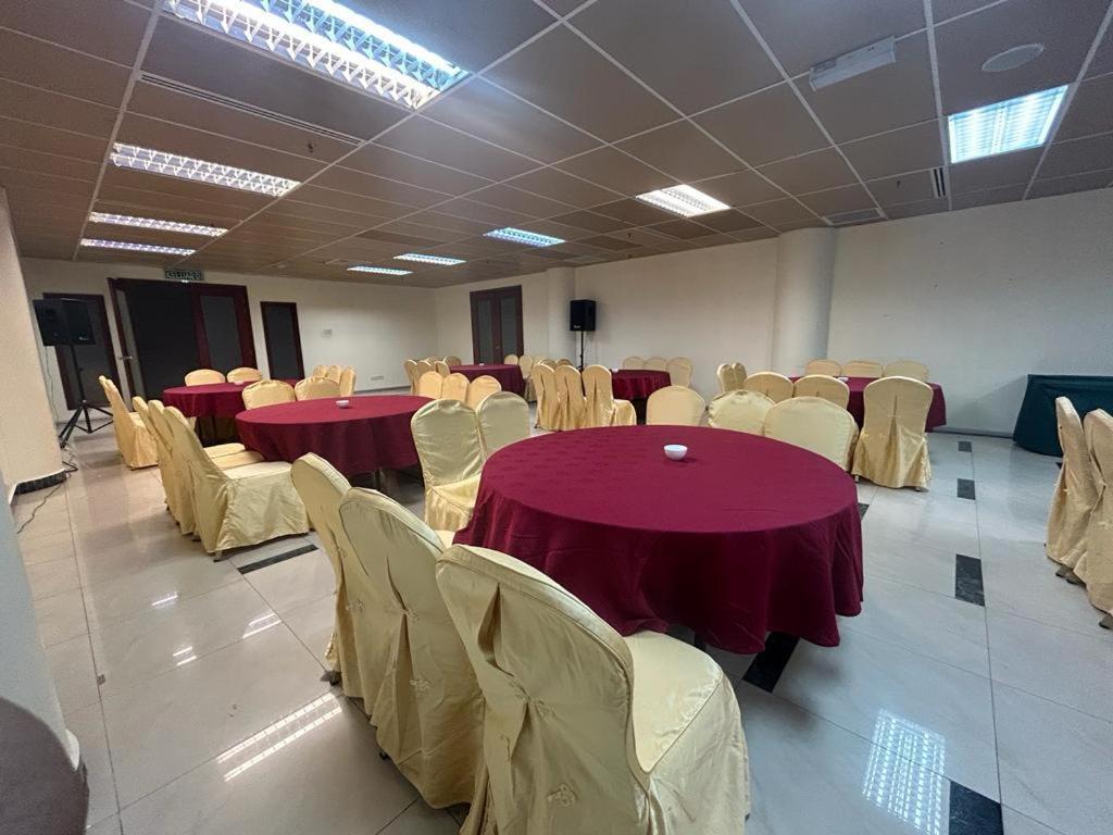 Oriental Crystal Hotel Kajang Extérieur photo
